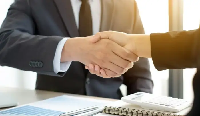 خدمات العلامات التجارية والتسويق